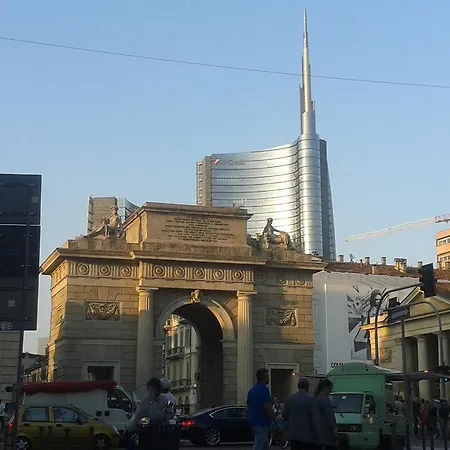 Casa Laurel Milánó